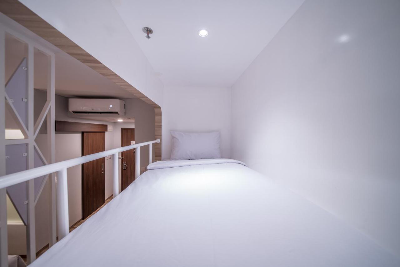 All Nite & Day Kebon Jeruk Jakarta Ngoại thất bức ảnh