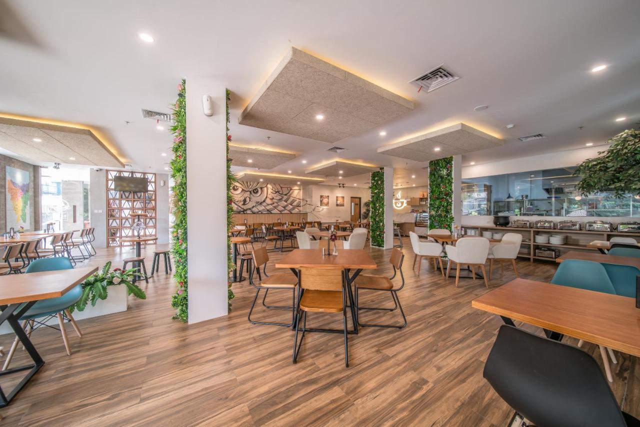 All Nite & Day Kebon Jeruk Jakarta Ngoại thất bức ảnh